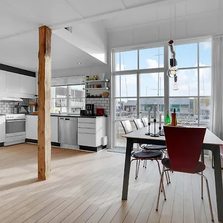 Muslingen 653 펜션