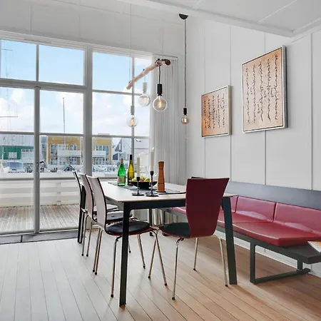 Muslingen 653 펜션 *